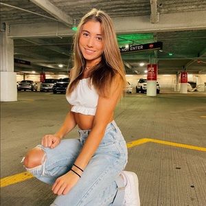 Meet your Posher, Logan